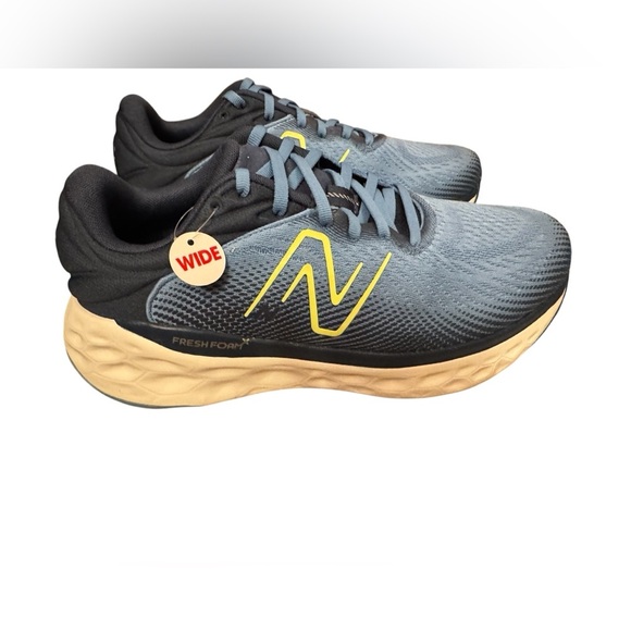 New Balance Fresh Foam Blue and Yellow Athletic Sneakers Women’s Size 10 Wide - Picture 7 of 10